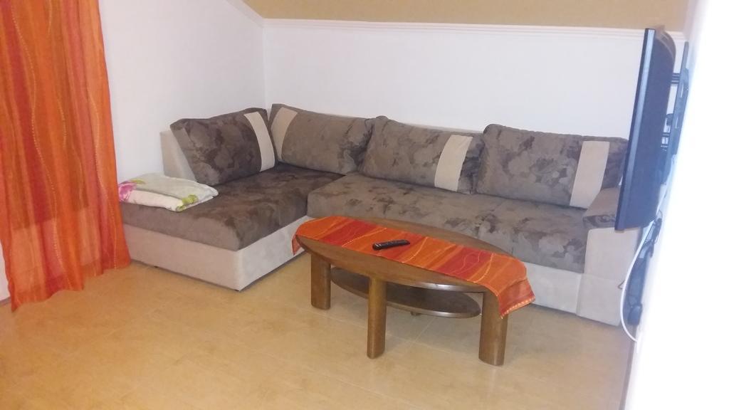 Apartments Ema Ivanica Extérieur photo
